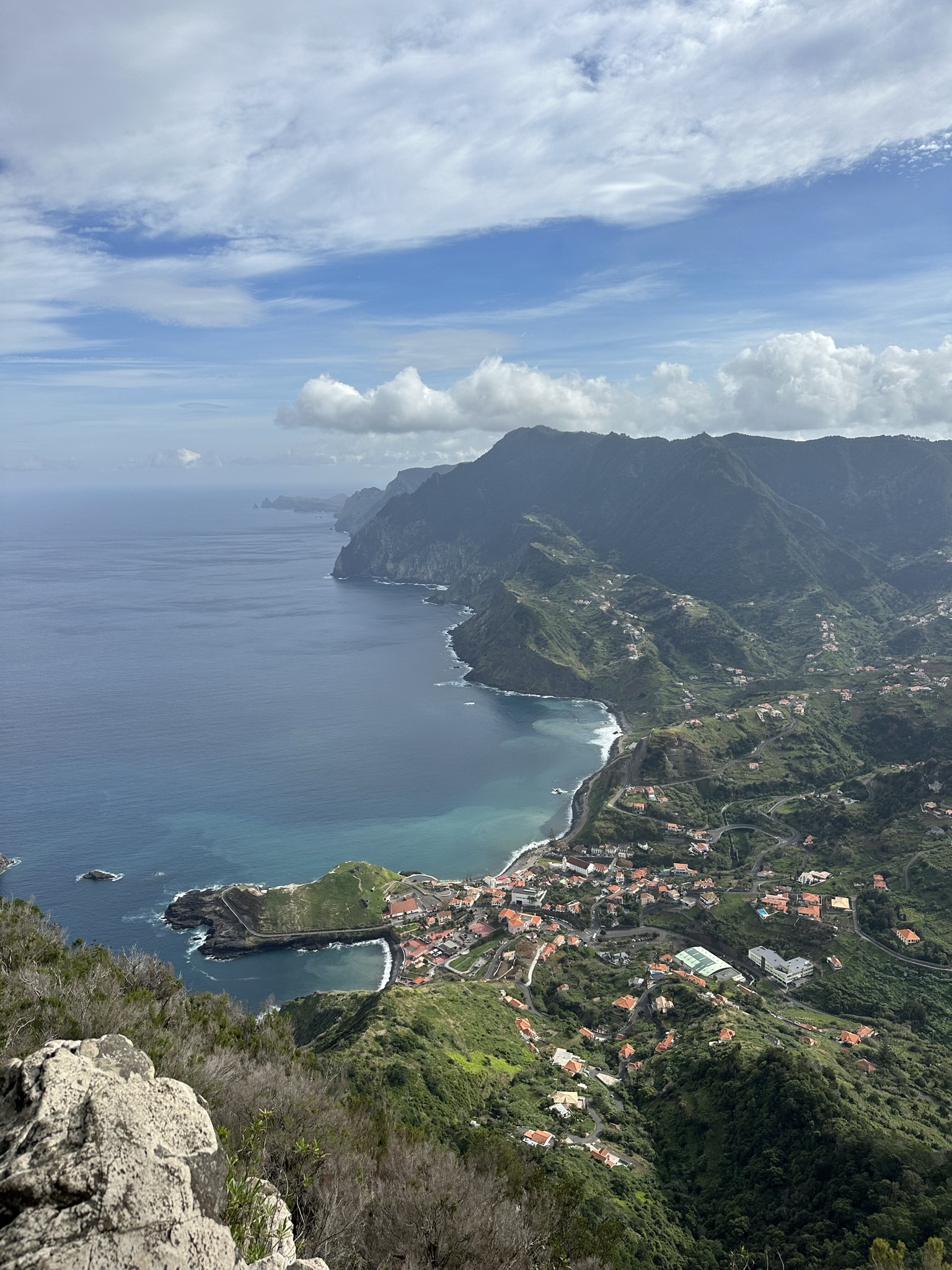 Vereda Penha d'Águia  in Porto da Cruz - Outdoor & Adventure showing the main attraction and surrounding landscape