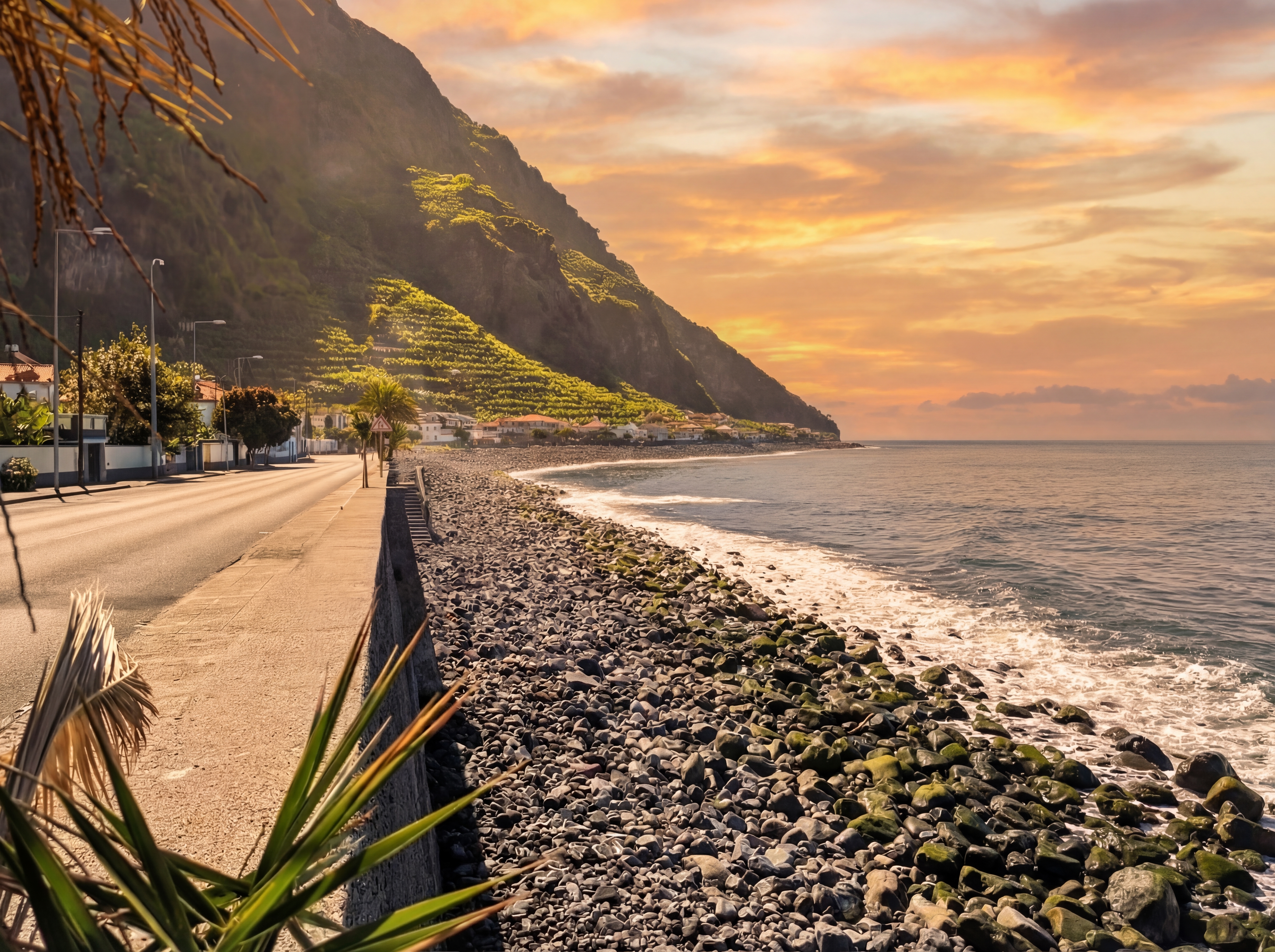 Madalena do Mar Beach