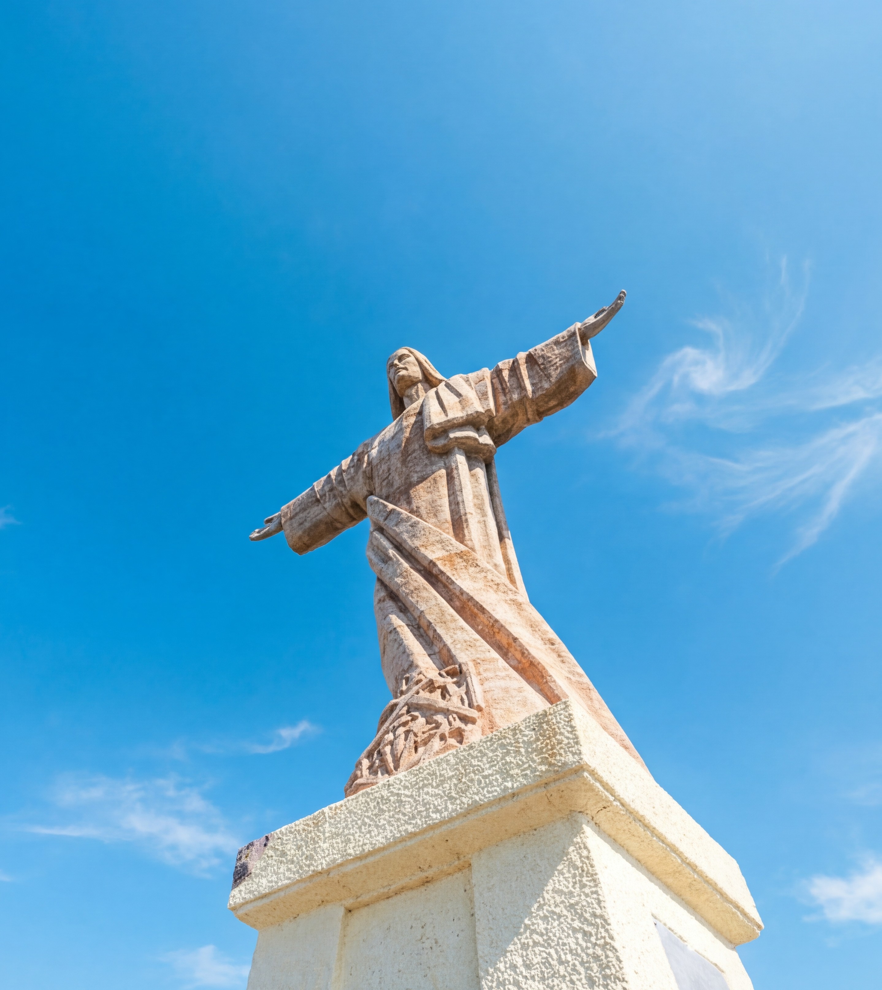 Cristo Rei Statue