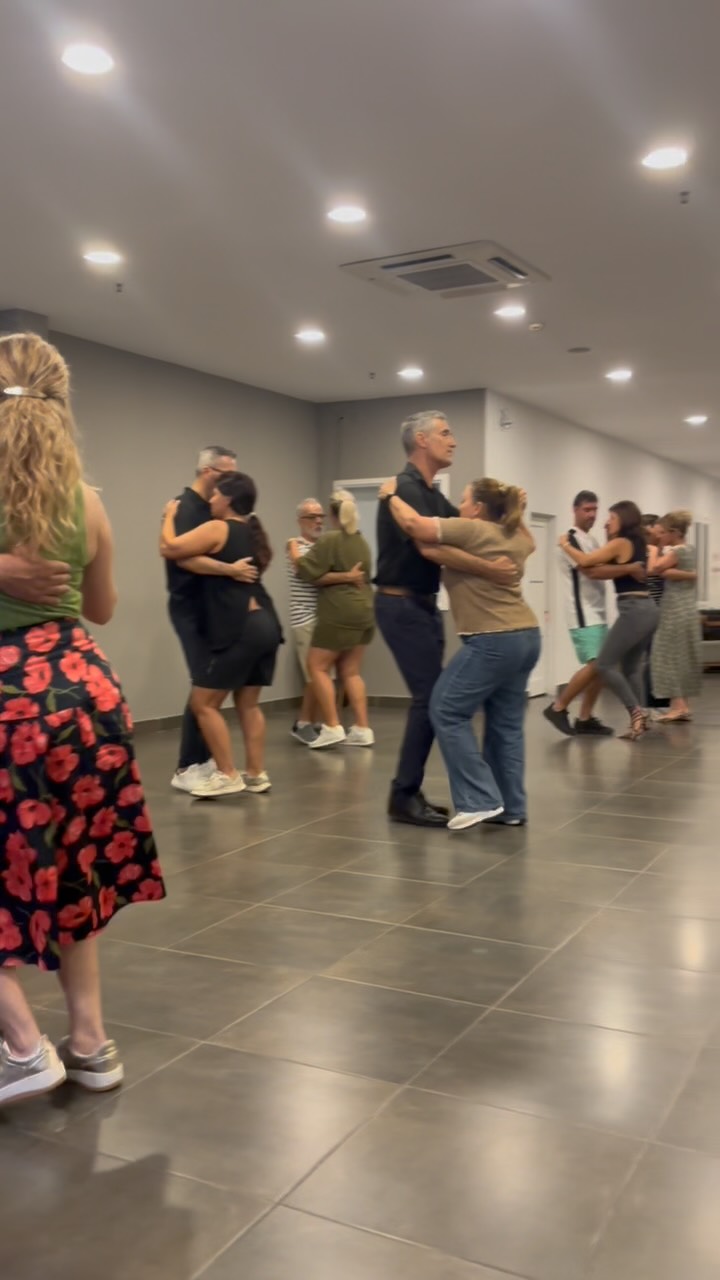 Kizomba Tradicional - Beginners Level