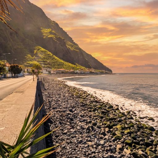 Madalena do Mar Beach